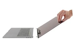 MacBook Air A2337 M1 2020 İç Lcd Panel Ekran Değişim Fiyatı