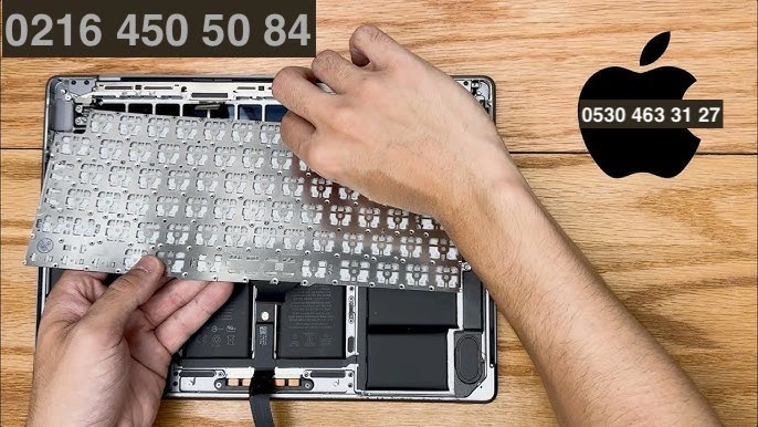 2016 MacBook Pro A1708 2017 Klavye Değişim Fiyat ve Ücretleri