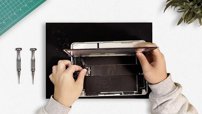 iPad Air 5 (2022) A2588 / A2589 / A2591 / A4041 / A4042 — Tamir, Onarım ve Parça Fiyatları